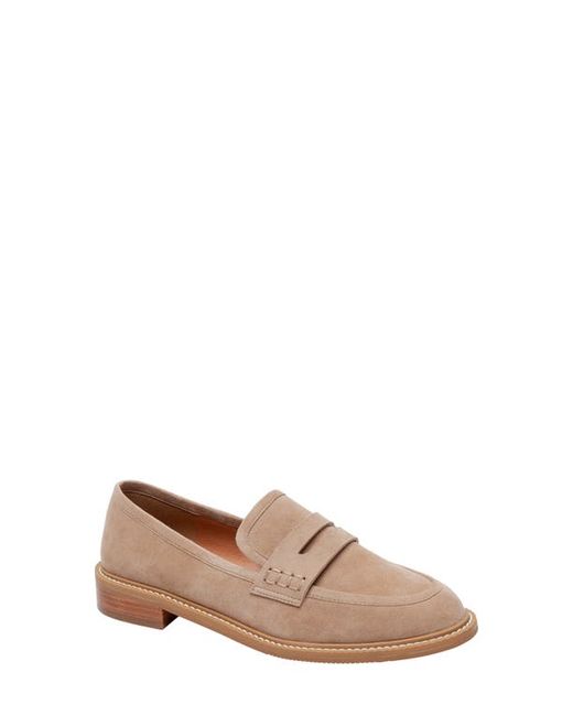 Lisa Vicky Zoom Penny Loafer in at