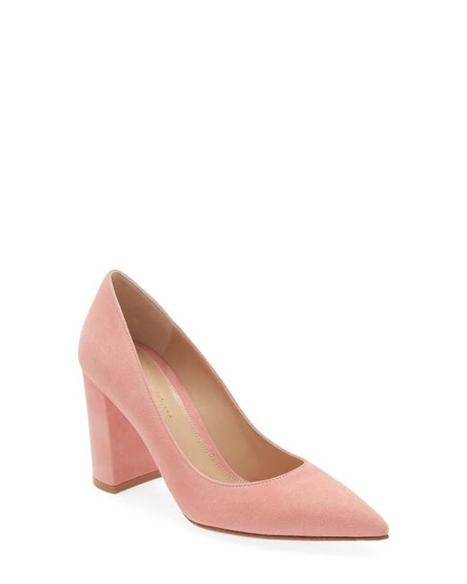 Gianvito Rossi Pointed Toe Pump in at