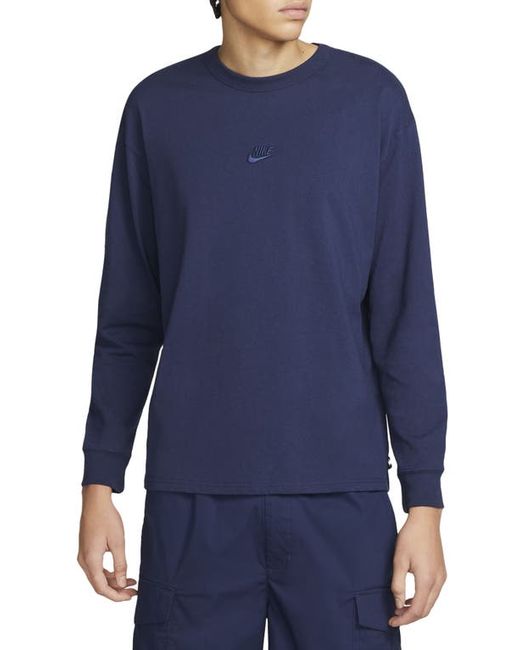 Nike Sportswear Premium Essentials Long Sleeve T-Shirt in at