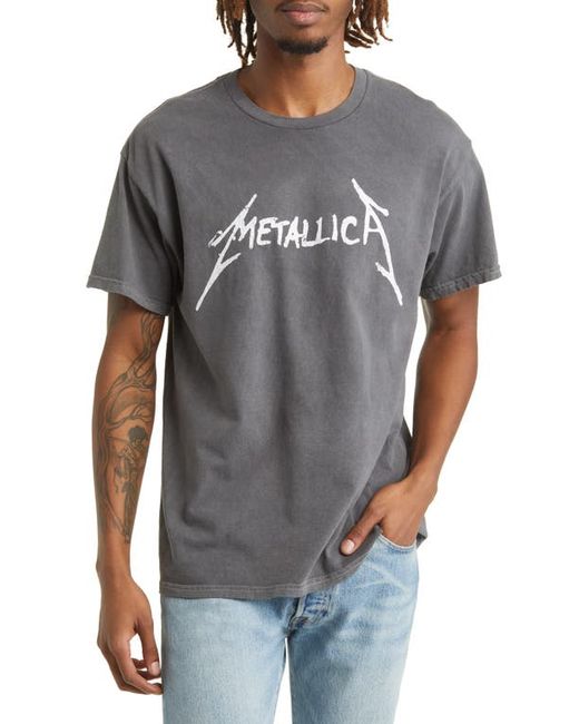 Merch Traffic Metallica Graphic Tee in at