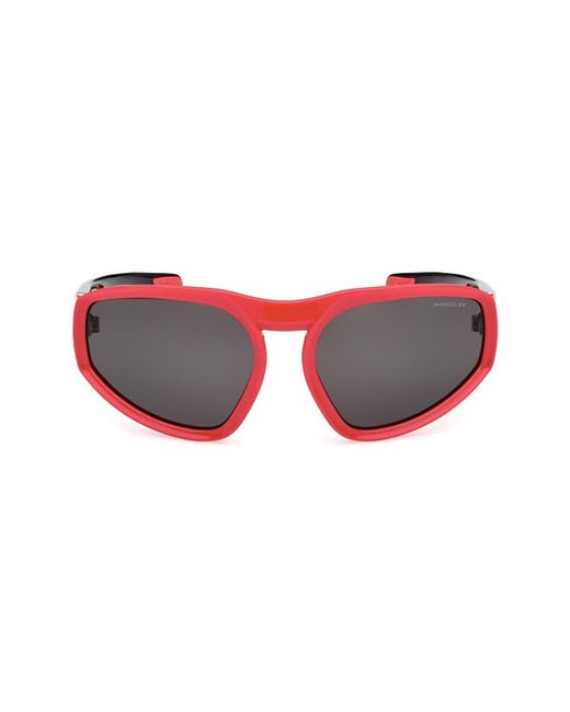 Moncler Lunettes 62mm Mirrored Oversize Geometric Sunglasses in Shiny Fuxia Smoke at