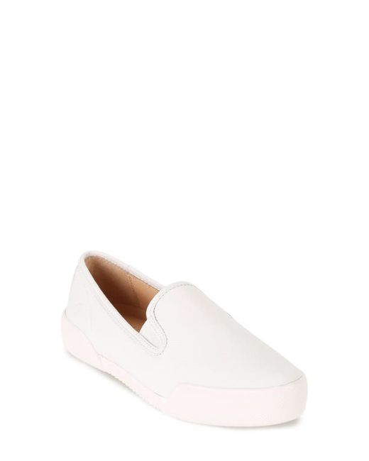 Frye Mia Slip-On Sneaker in Tumble Cow Leather at