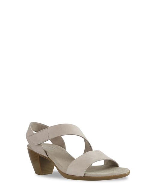 Munro Lucia Sandal in at