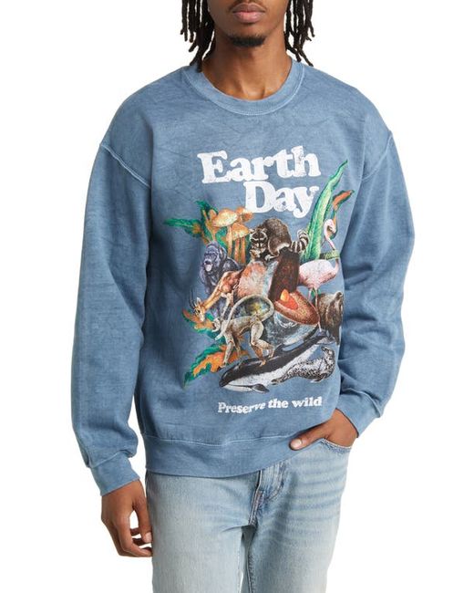 Alpha Collective Earth Day Graphic Crewneck Sweatshirt in at Small