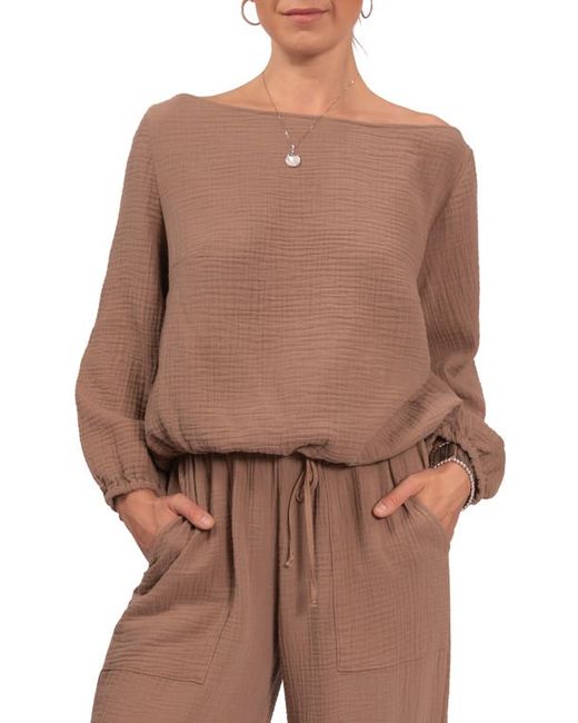 Everyday Ritual Penny Off the Shoulder Lounge Top in at X-Small