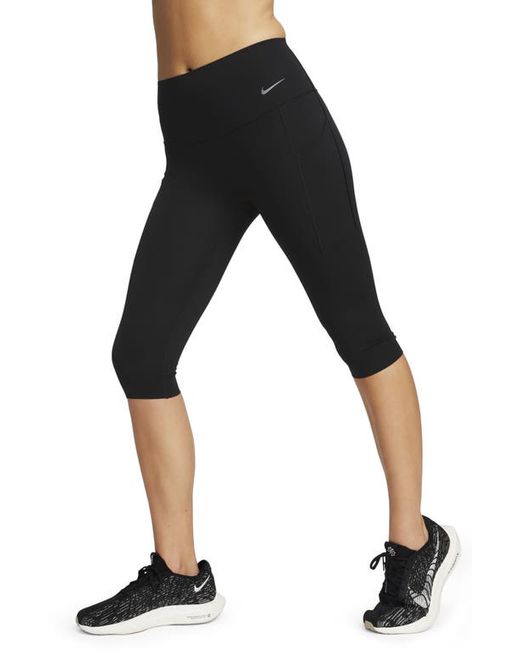 Nike Universa High Waist Pocket Capri Leggings in at Medium