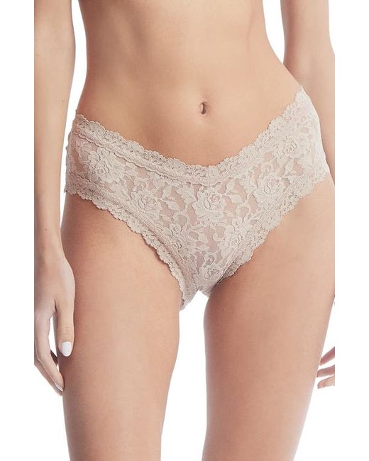 Hanky Panky Signature Lace V-Front Cheeky Briefs in at Large