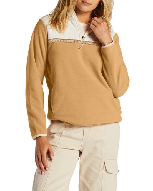 Billabong A/Div Boundary Lite Quarter Zip Pullover in at X-Small