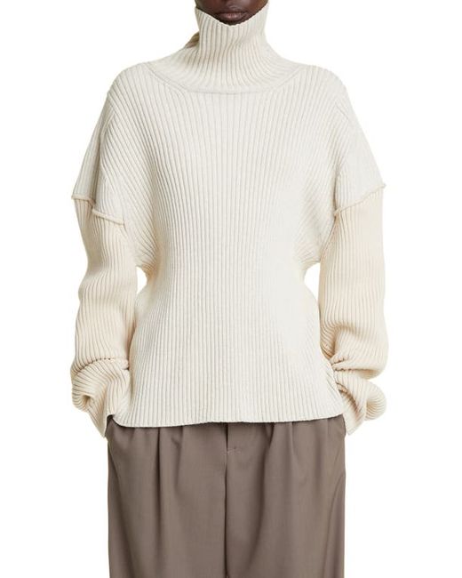 The Row Dua Cotton Cashmere Rib Turtleneck Sweater in Porcelain/Clay at
