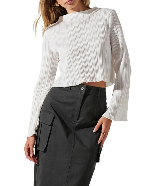 ASTR the Label Plissé Mock Neck Long Sleeve Crop Top in at X-Small