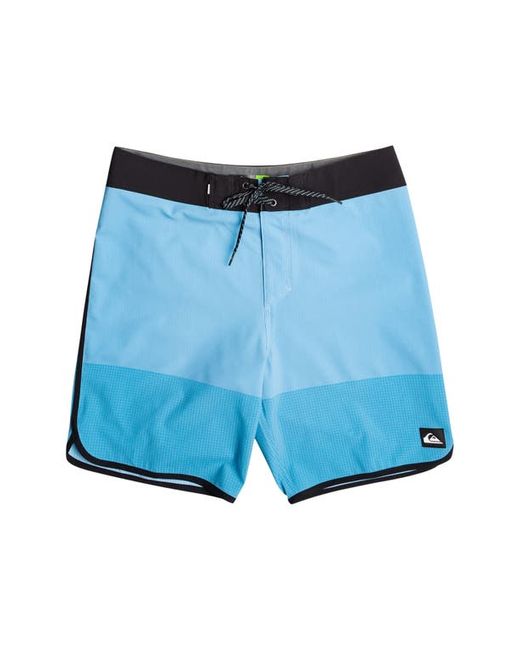 Quiksilver Highlite Scallop Swim Trunks in at 28