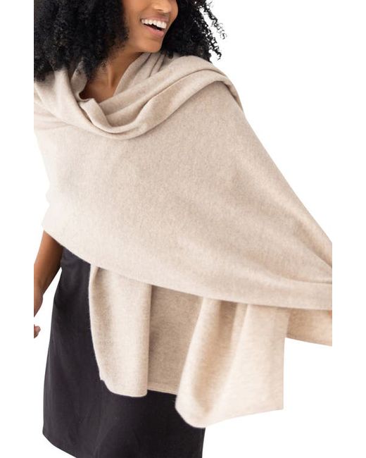 zestt organics The Cashmere Travel Scarf in at