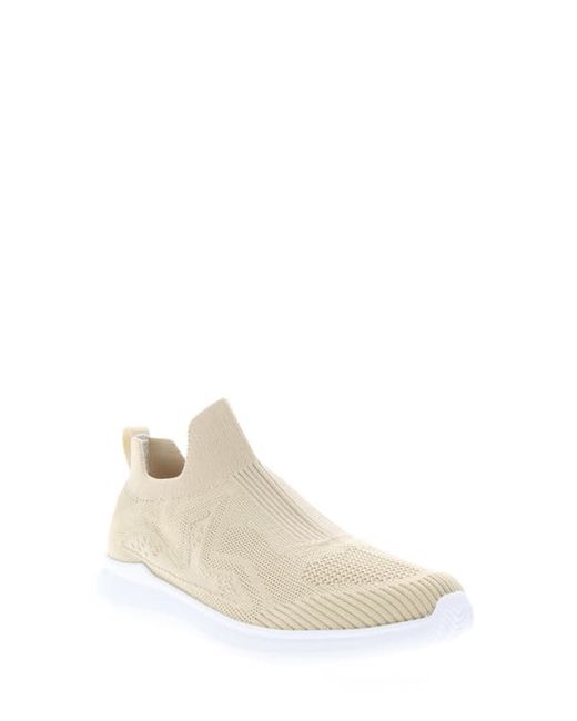 Propét Travelbound Slip-On Sneaker in at
