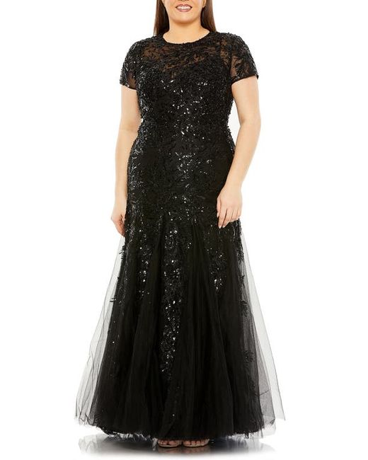 Fabulouss By Mac Duggal Embellished Short Sleeve Gown in at 16W