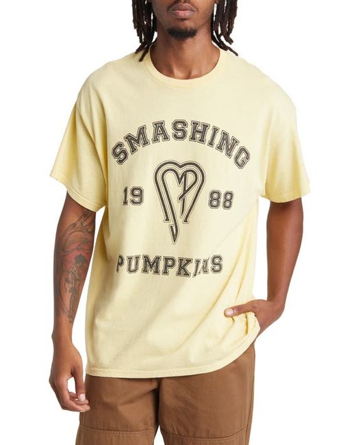 Merch Traffic Smashing Pumpkins 1988 Graphic T-Shirt Small