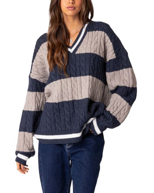 Edikted Romie Cable Knit V-Neck Sweater