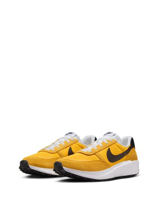 Nike Waffle Debut Sneaker Gold/Gold Leaf/Black