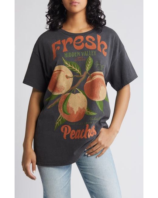 Vinyl Icons Peaches Cotton Graphic T-Shirt