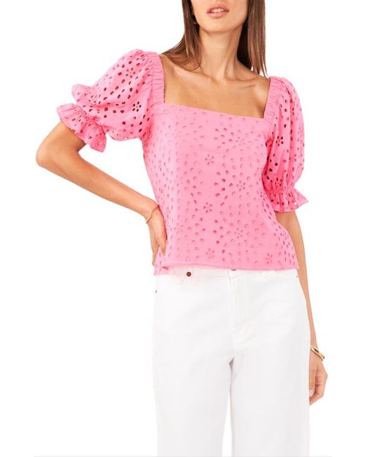 1.State Eyelet Puff Sleeve Top