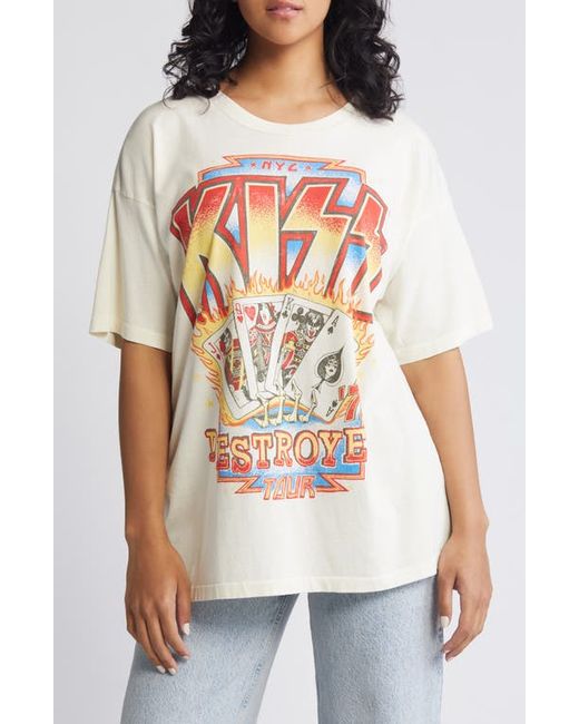 Daydreamer Kiss Destroyer Cotton Graphic T-Shirt