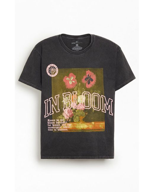 PacSun Bloom Vintage T-Shirt Small
