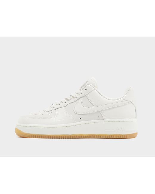Nike Air Force 1 07 LX Low