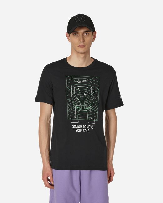 Nike Iridescent Graphic T-Shirt