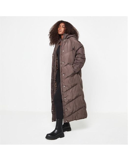 Missguided Recycled Petite Maxi Chevron Puffer Coat