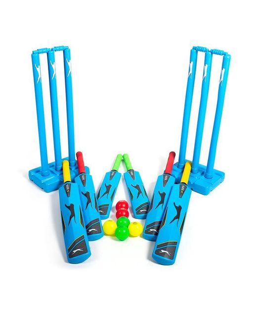 Slazenger Academy Plastic Team Cricket Set