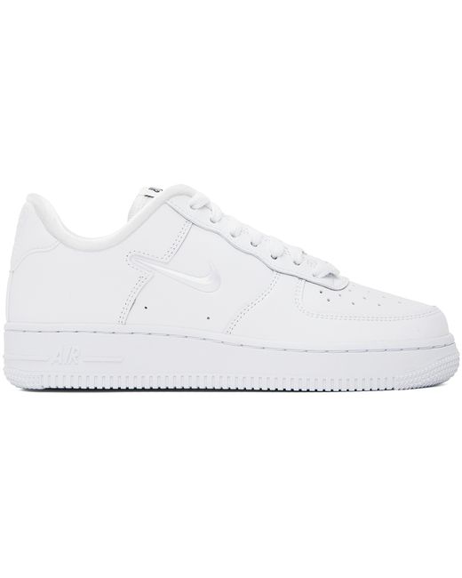 Nike White Air Force 1 07 SE Sneakers