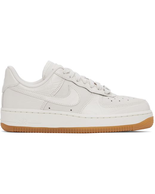 Nike Off Air Force 1 07 LX Sneakers
