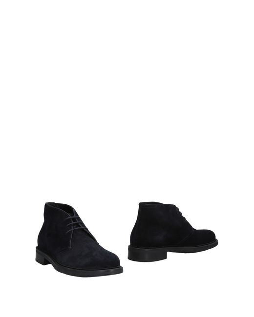 Triver Flight Ankle boots