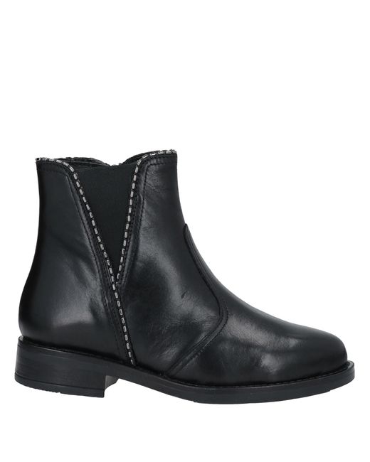 Oroscuro Ankle boots