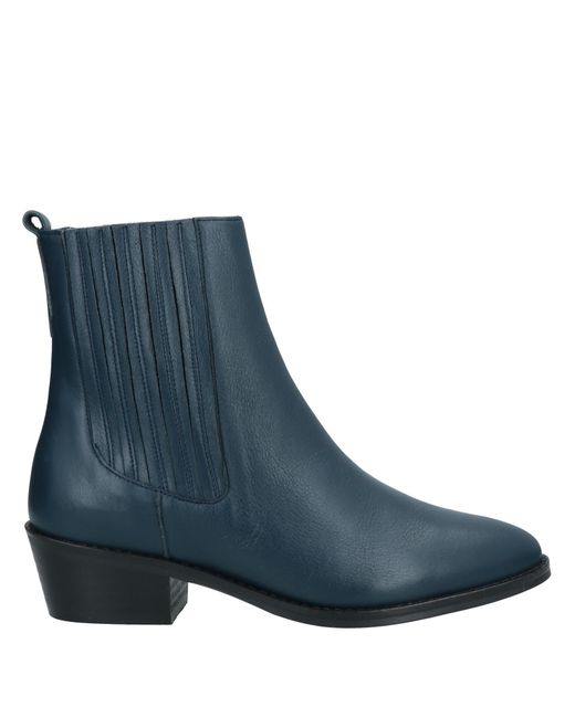 Anaki Ankle boots