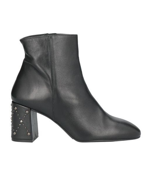 Pedro Miralles Ankle boots