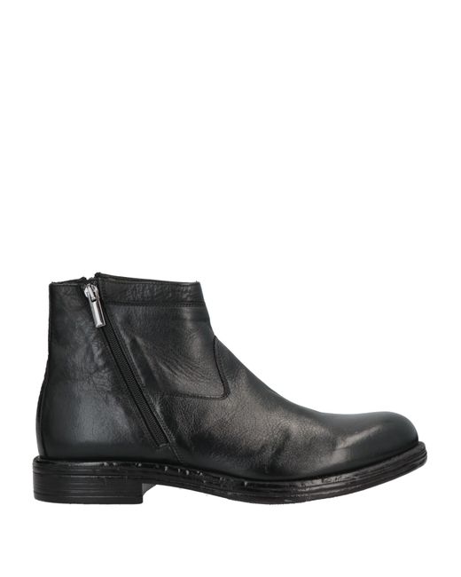 Exton Ankle boots