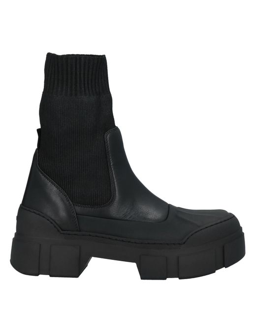 Vic Matiē Ankle boots