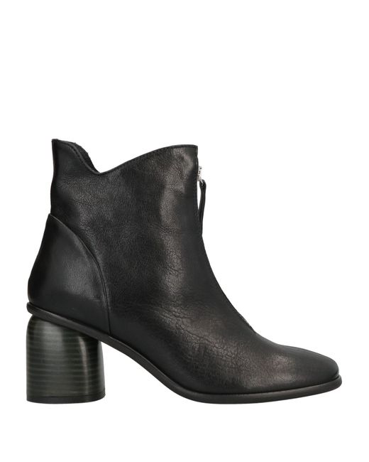 Mat:20 Ankle boots