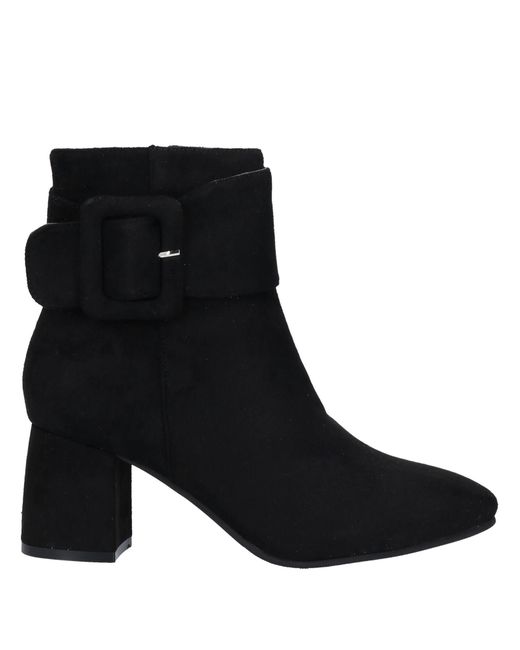Sexy Woman Ankle boots