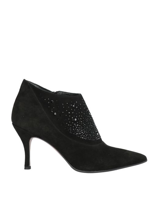 Elata Ankle boots