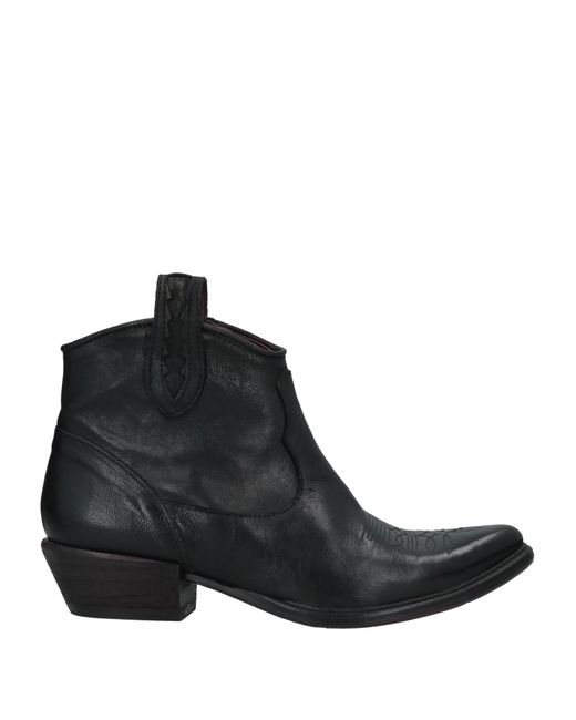 Cuoieria Ankle boots
