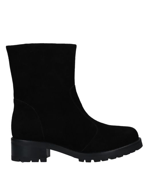 Bruglia Ankle boots