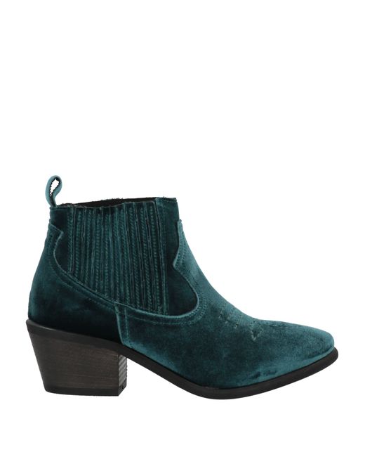 Je T'Aime Ankle boots