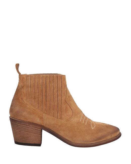 Je T'Aime Ankle boots