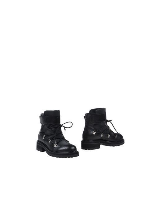 Vicini Tapeet FOOTWEAR Ankle boots on