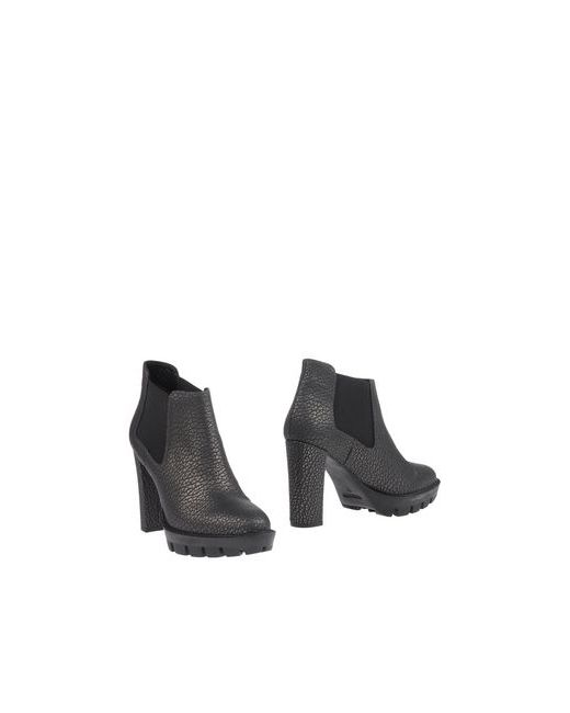 By A. BY A. FOOTWEAR Ankle boots on