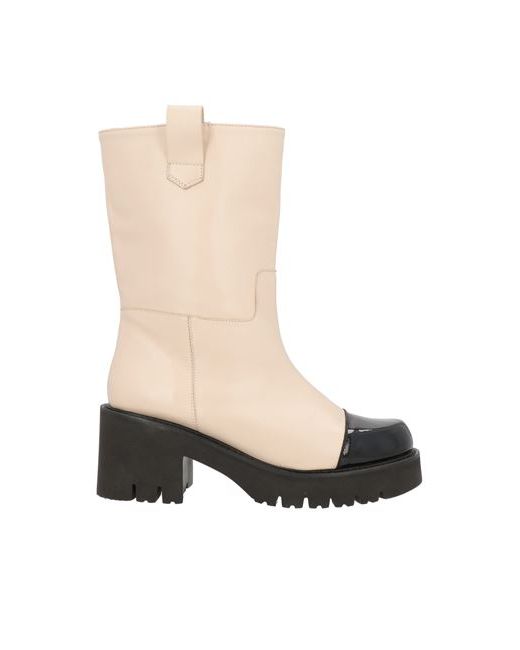Toral Ankle boots