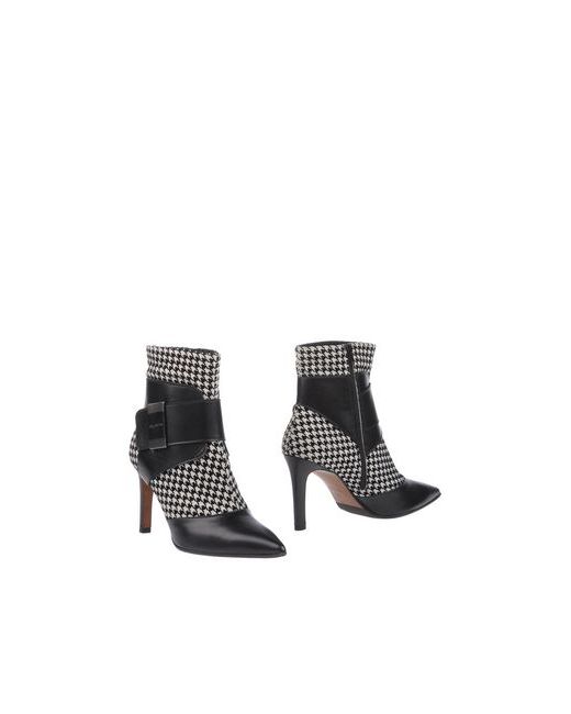 Elata FOOTWEAR Ankle boots on