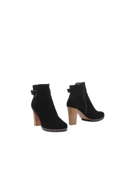 Elata FOOTWEAR Ankle boots on